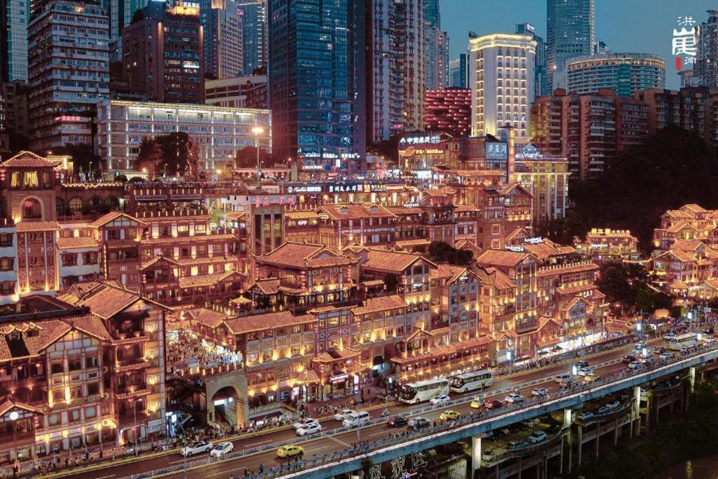 Crowne Plaza Chongqing Jiefangbei, an IHG Hotel Exterior foto
